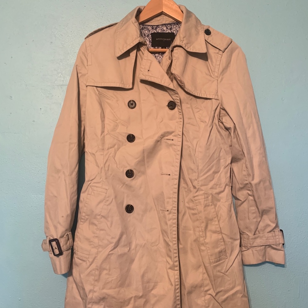 Banana Republic beige trench coat
